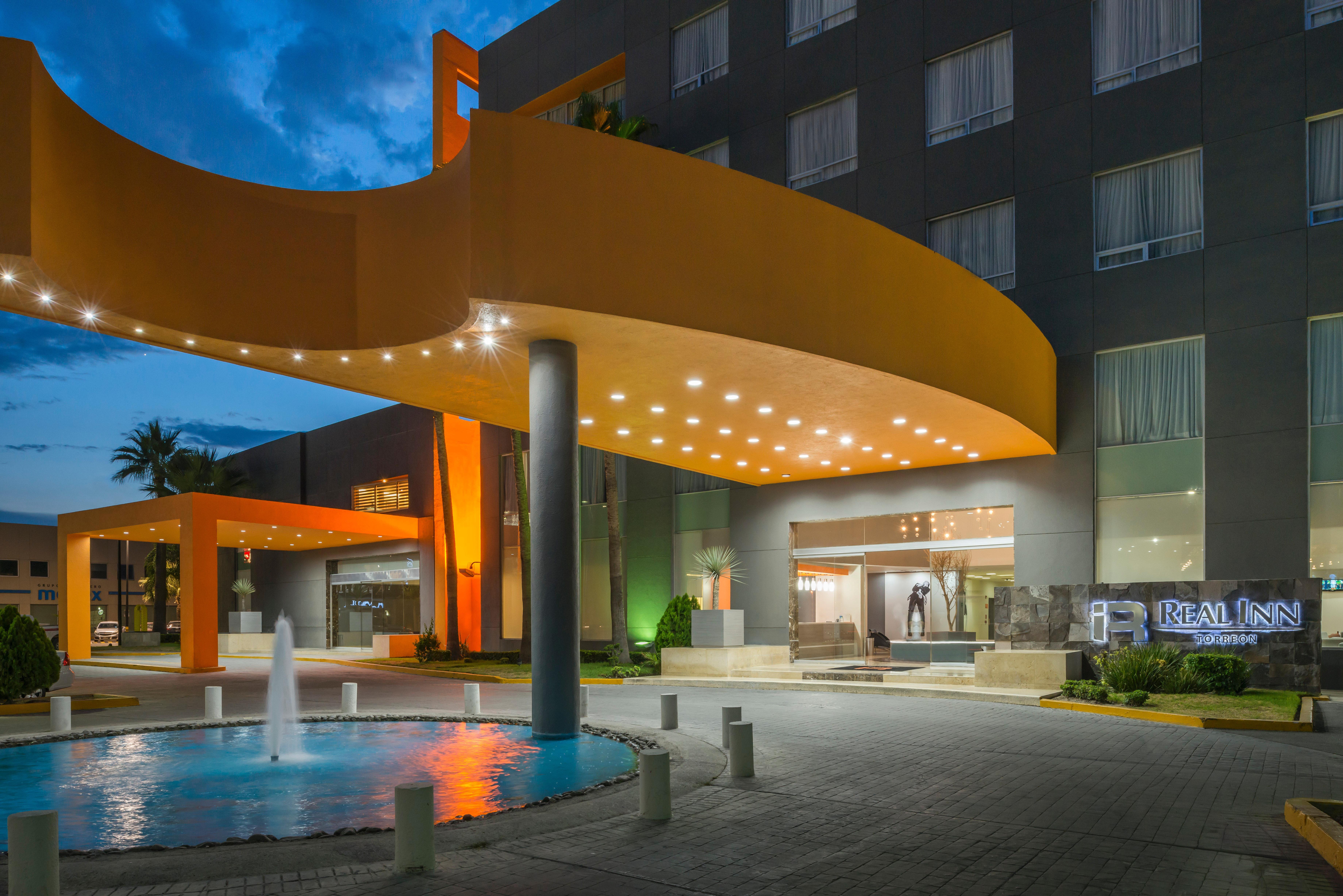 Real Inn 托雷翁 外观 照片