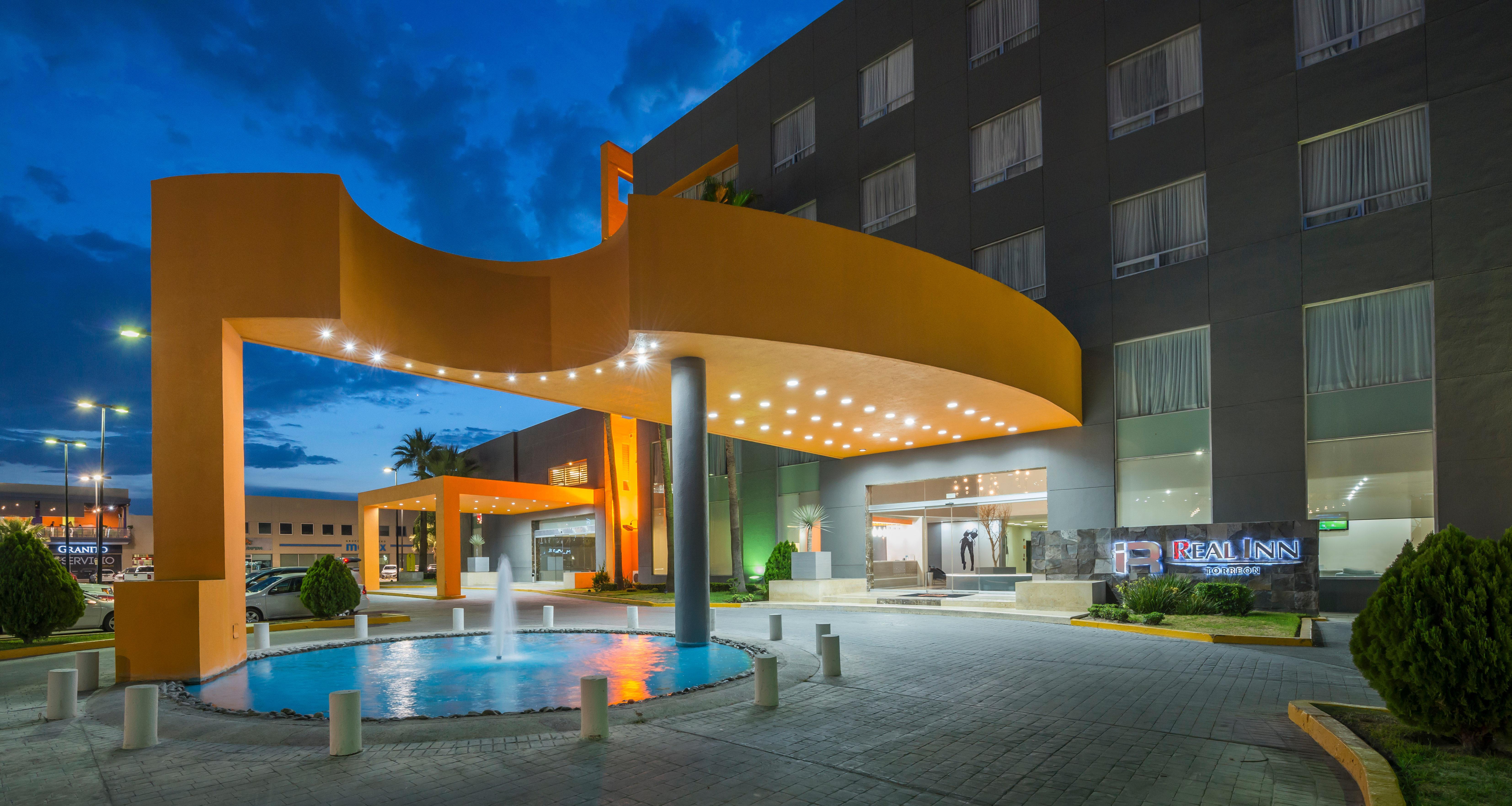 Real Inn 托雷翁 外观 照片