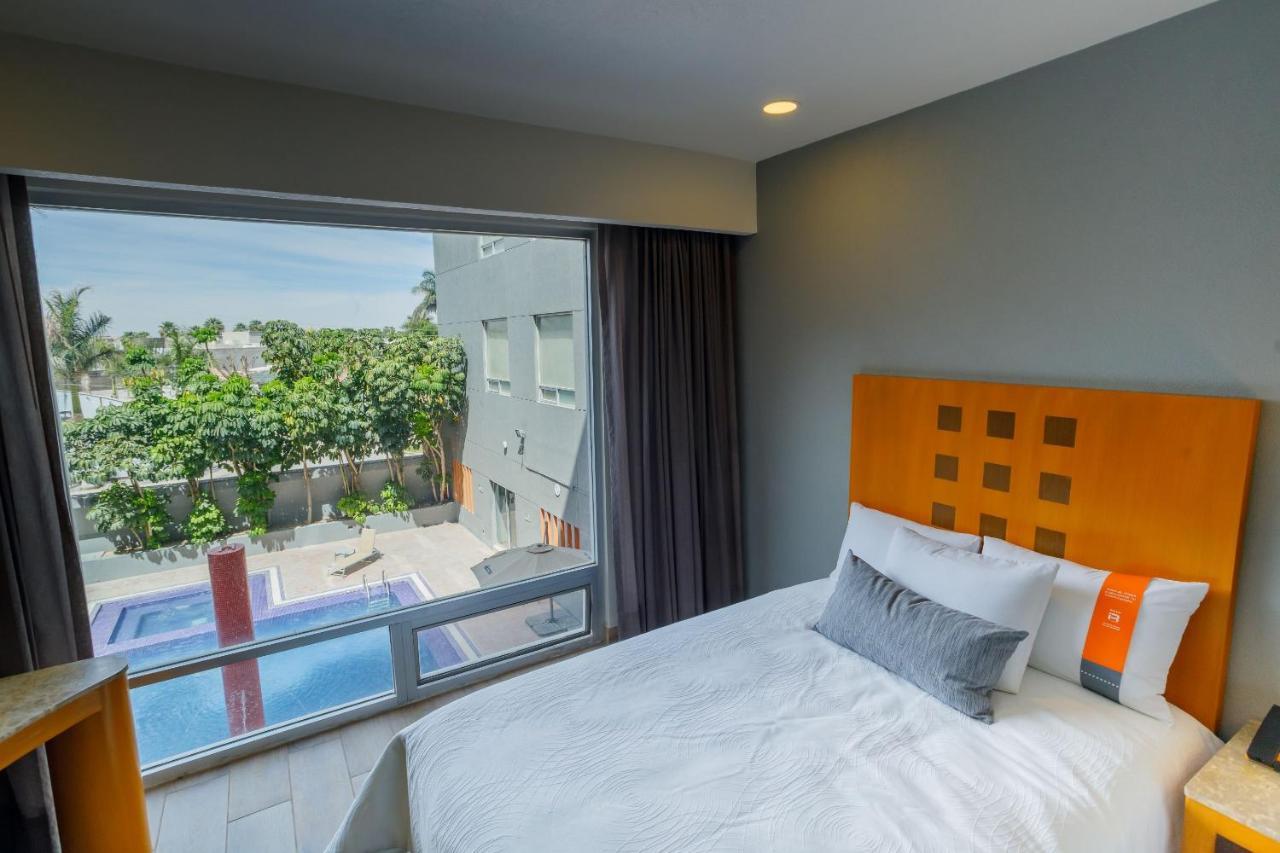 Real Inn 托雷翁 外观 照片