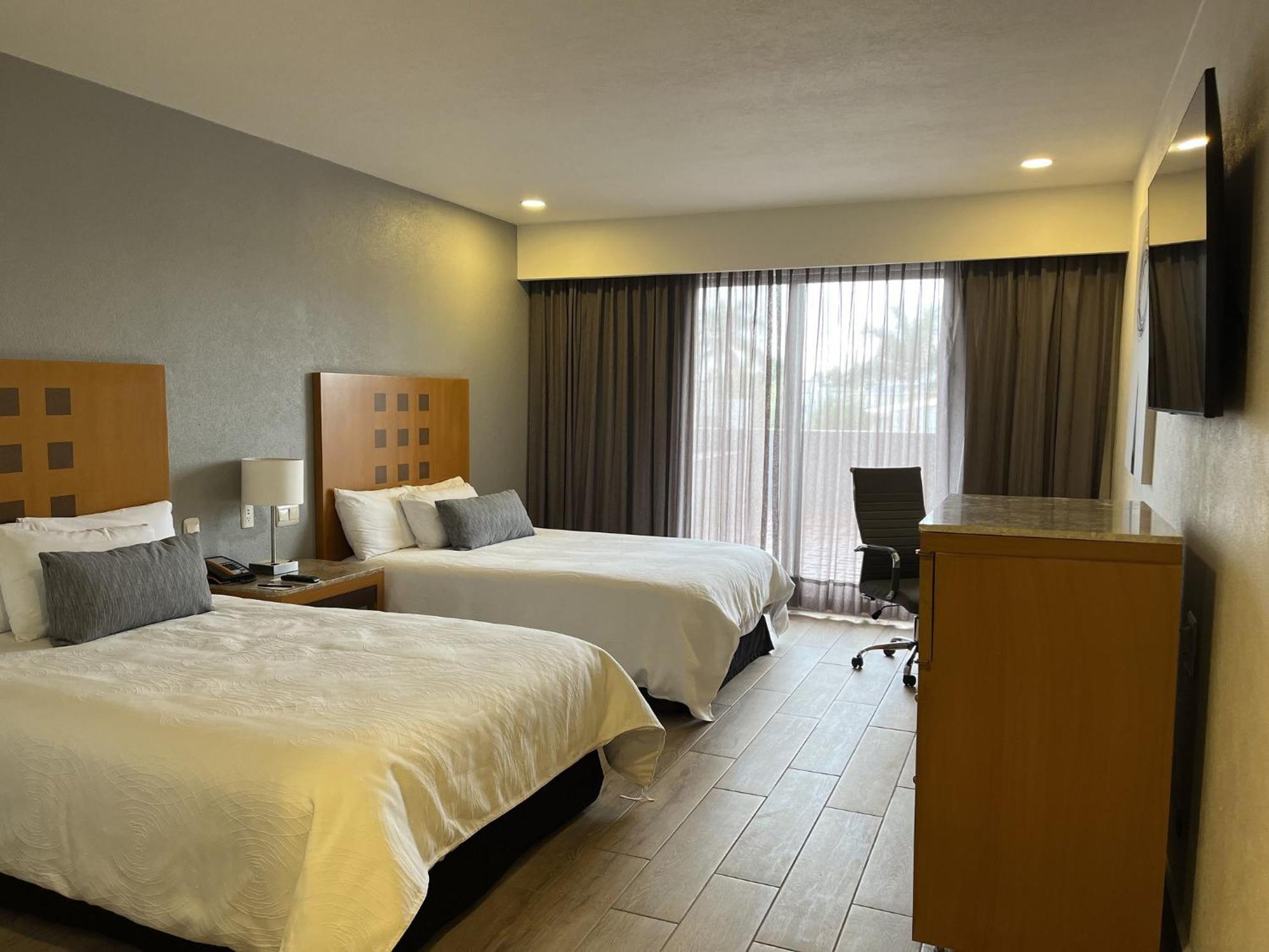 Real Inn 托雷翁 外观 照片